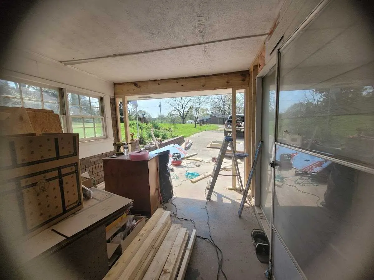 Air movers and dehumidifier for Water Mitigation Services in Sandy Oaks